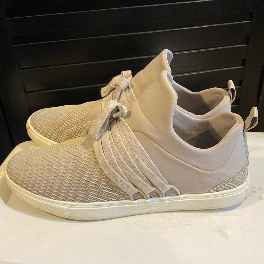 Slip on sneakers
